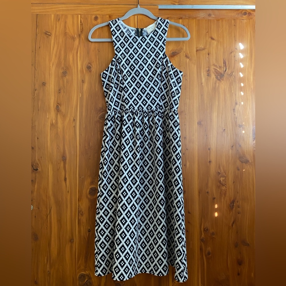 Everly Black & White Geometric Dress